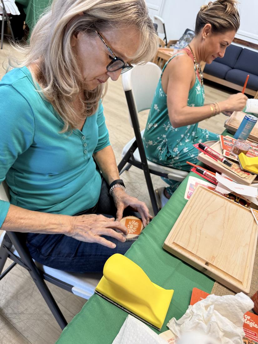 Crafters using Scorch Marker products at the Wildflower Conference