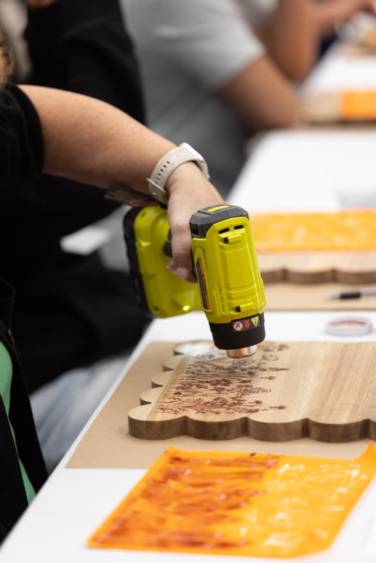 Crafters using Scorch Marker products at the Pinners Conference