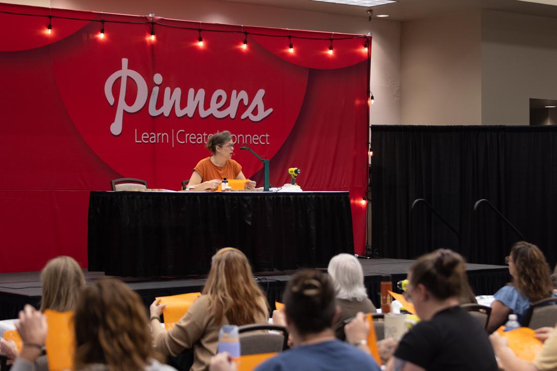Crafters using Scorch Marker products at the Pinners Conference