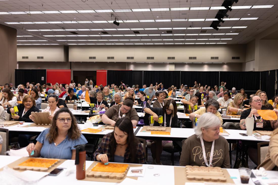 Crafters using Scorch Marker products at the Pinners Conference